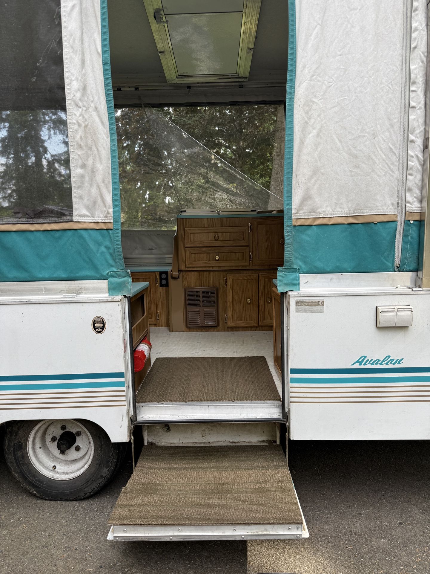 Pop Up Camper