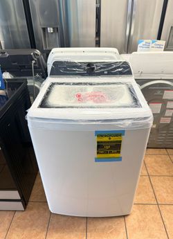 Frigidaire 4.4 Cu.Ft. Top load washer