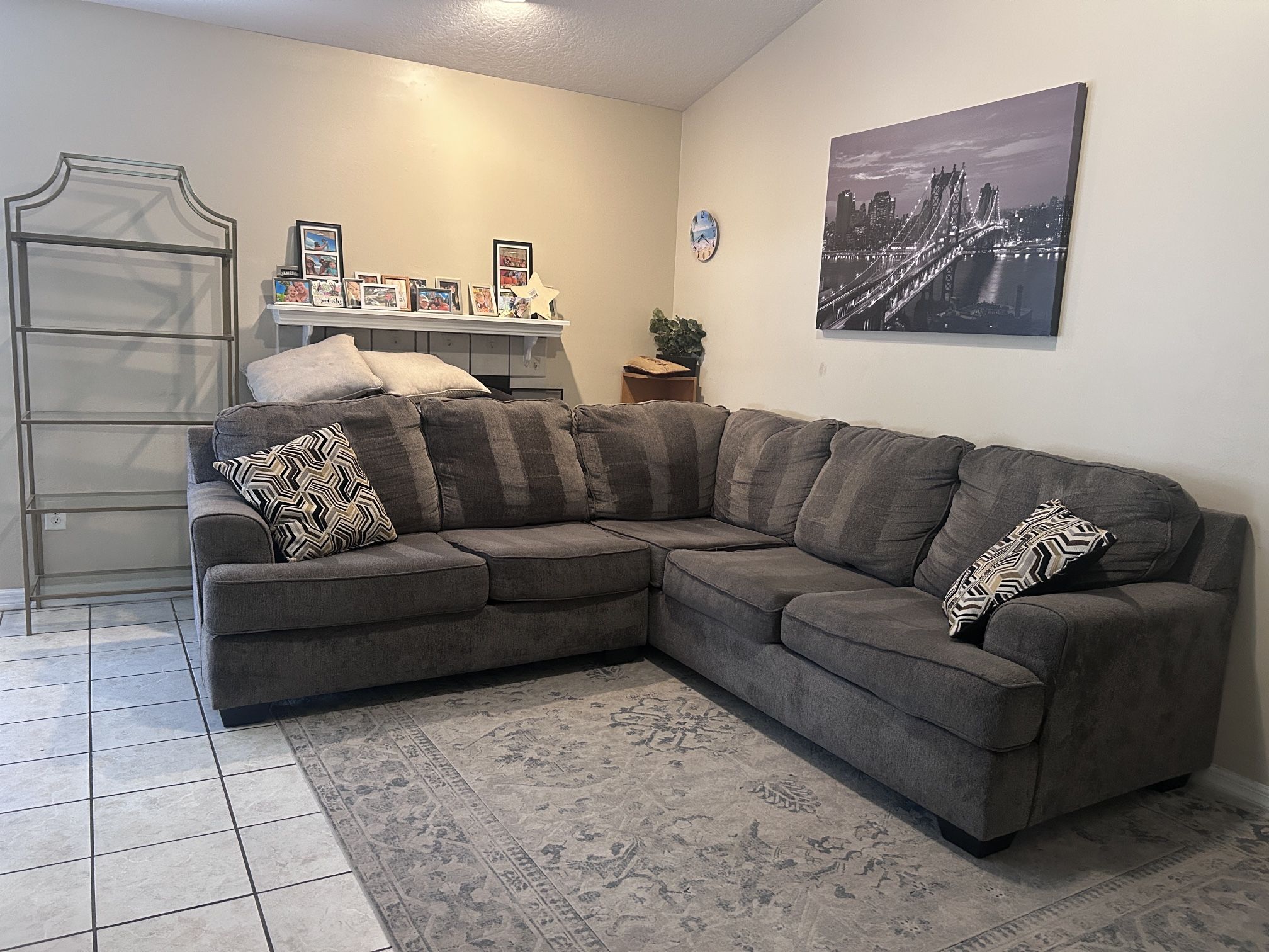 Free Delivery Gray Sectional Couch
