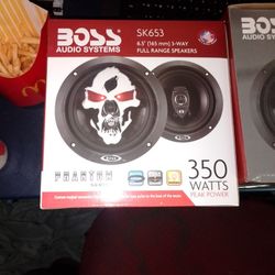 BOSS SK653 PHANTOM SKULL 6-1/2" 3-Way Speaker Pair
