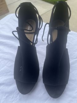 Black Aldo Heels