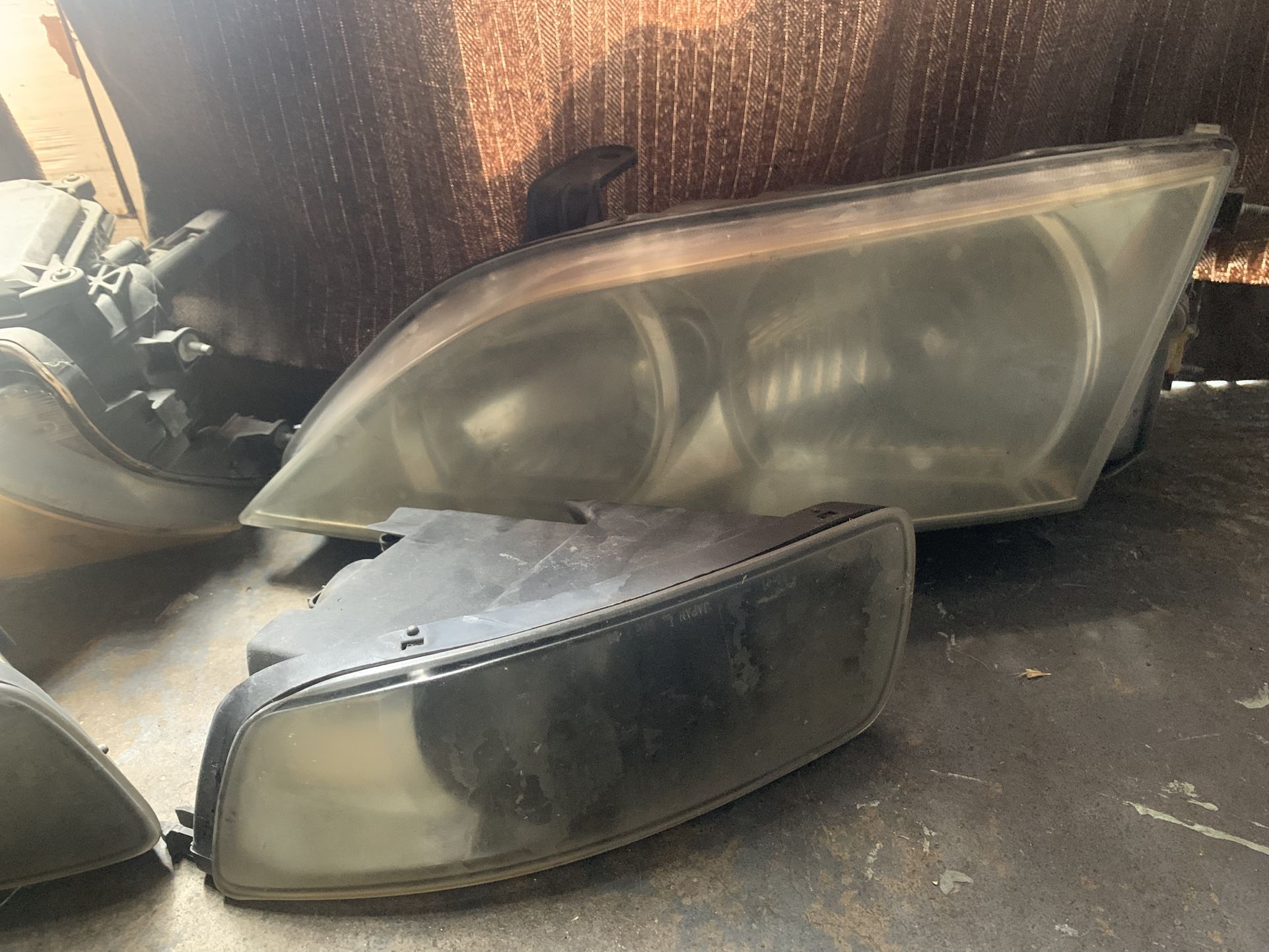 2000 Es 300 Lexus!! Headlights!! 40$