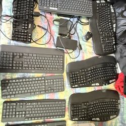 KEYBOARDS / HEADSETS / DOCKS