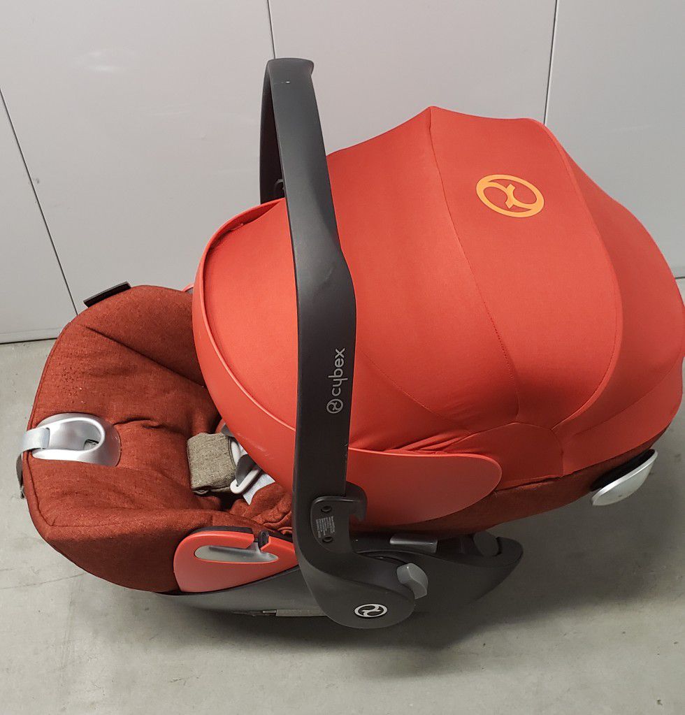 CYBEX PRIAM TRAVEL SYSTEM WITH 2 BASE