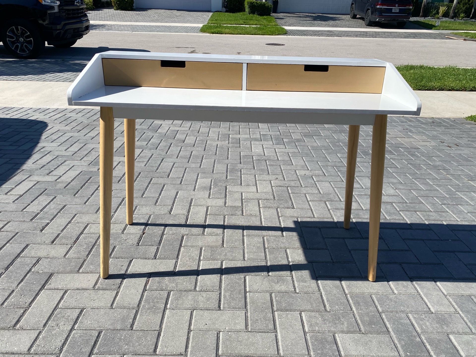 Modern White Writing Desk With 2 Drawers