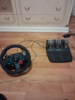 Logitech g29 driving force racing wheel