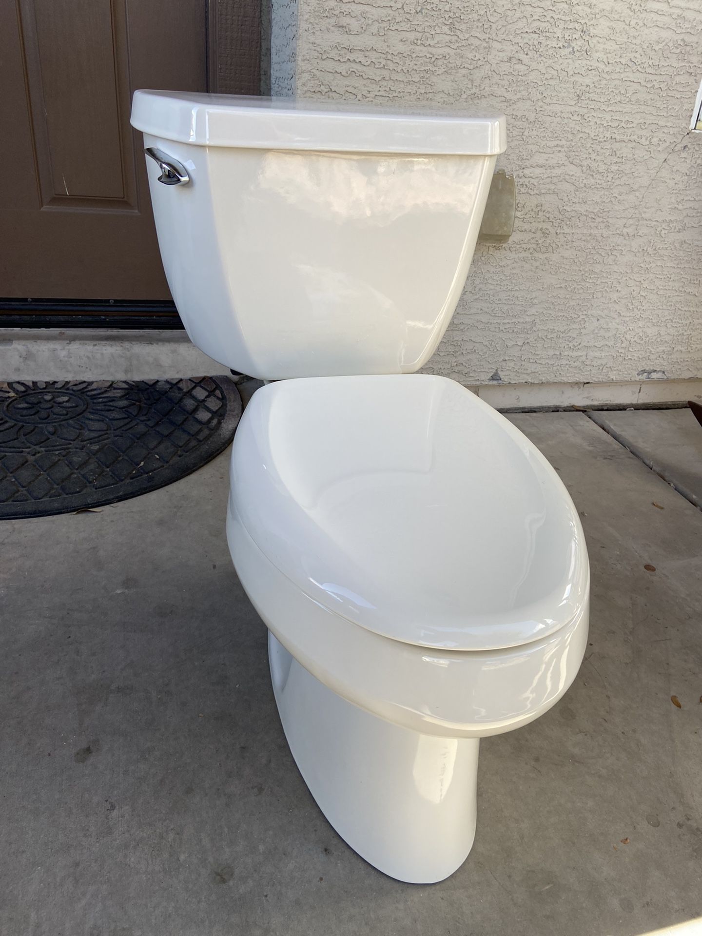 Kohler Toilet for Sale in Avondale, AZ OfferUp