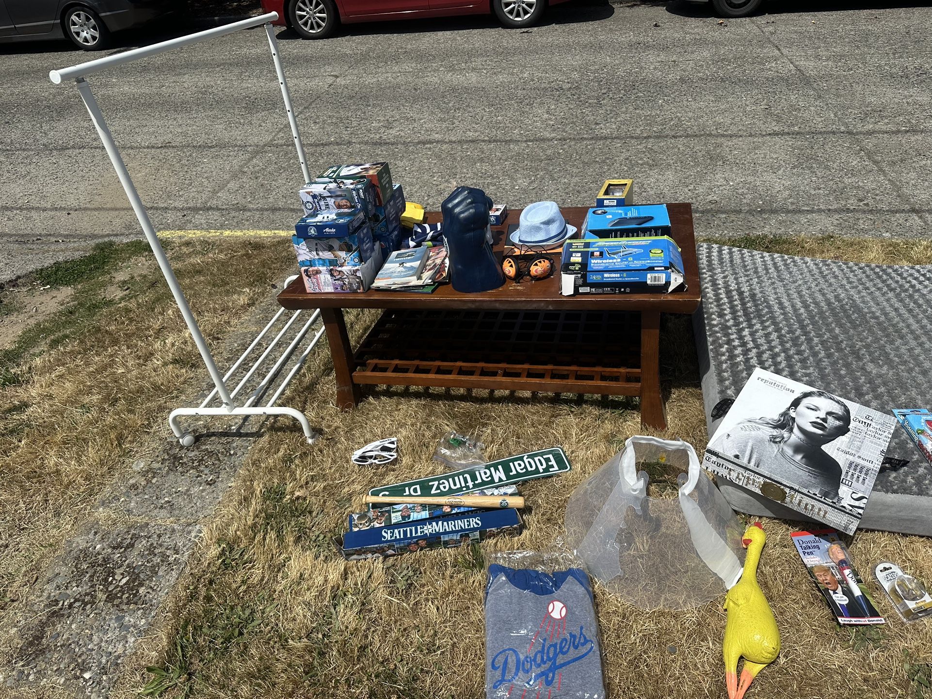 Free Stuff - 3521 SW Webster Street