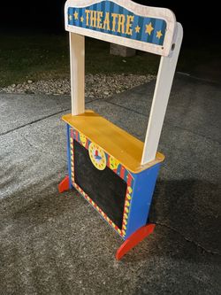 Free little theatre