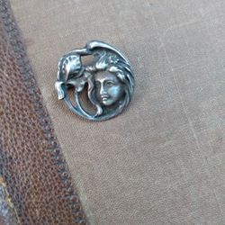 Sterling Silver Pendant Of A Lady's Face With Flower And Hair