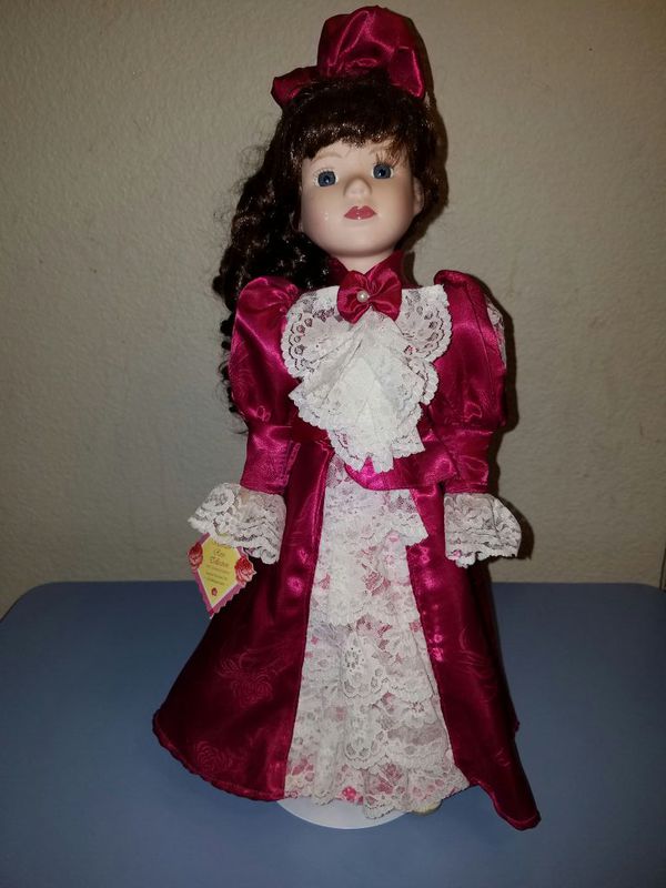 Victorian Rose Porcelain Doll for Sale in San Diego, CA - OfferUp