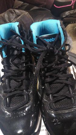 Reebok sneakers size 9