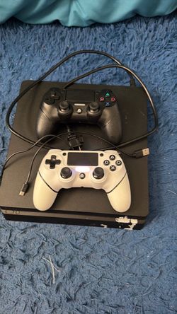Sony PlayStation 4 plus controllers
