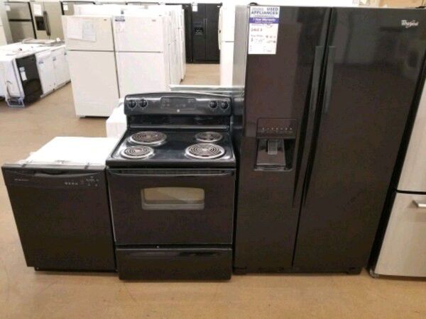 Black kitchen appliances $900 delivery available