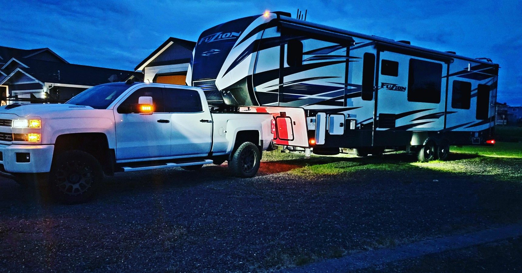 2018 Keystone Fuzion 369