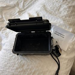 Pelican 1050 Waterproof Phone Holder