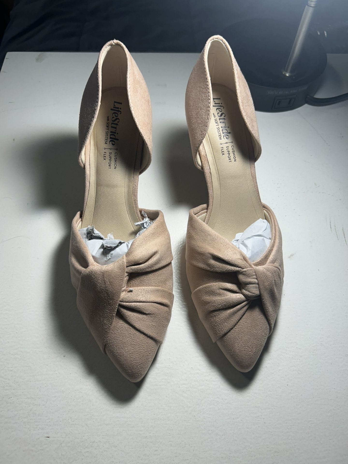 Brand New LifeStride Abby Microsuede Women’s Heels - Size 6 Medium