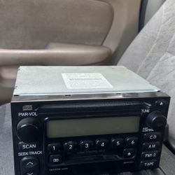 Toyota Tacoma Original Stereo Radio 