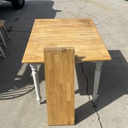 Kitchen Table with Leaf & 4 Chairs