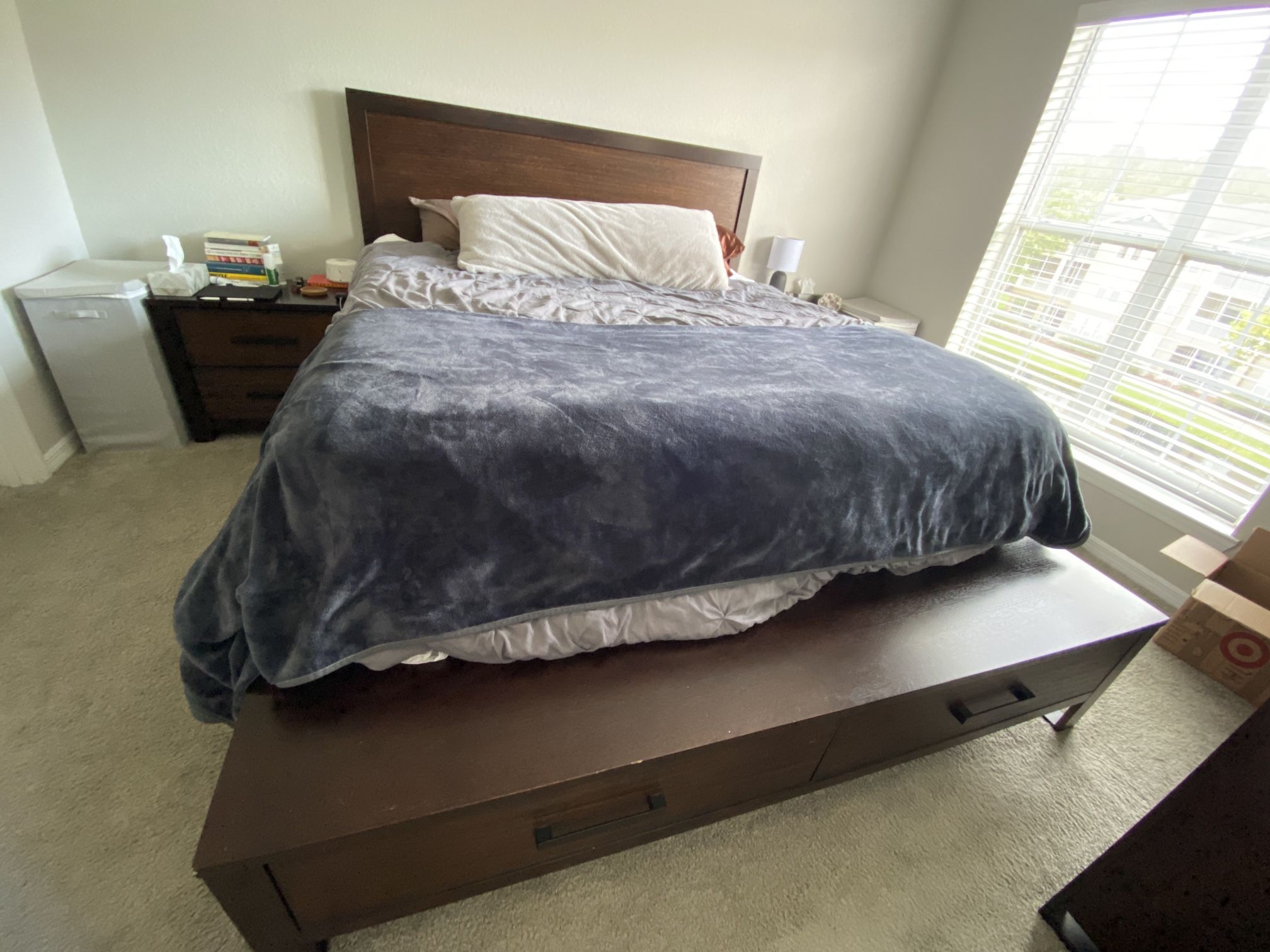 Rooms To Go King Size Storage Bed Frame
