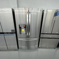 LG 36” 28 Cu Ft Refrigerator with Ice and Water  with Ice