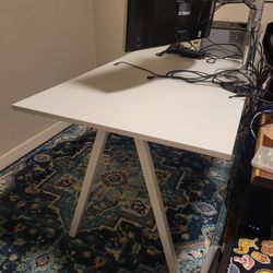 Ikea TROTTEN desk