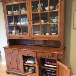 Pennsylvania Amish china display and storage cabinet