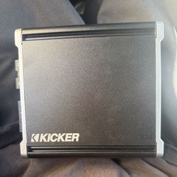 Kicker Cxa 800