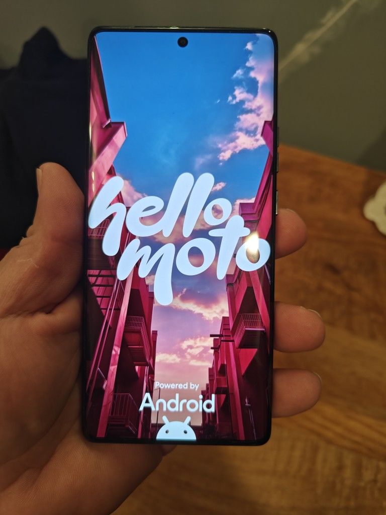 Unlocked Motorola Edge Plus 2023