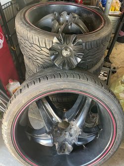 22” Rims new tires
