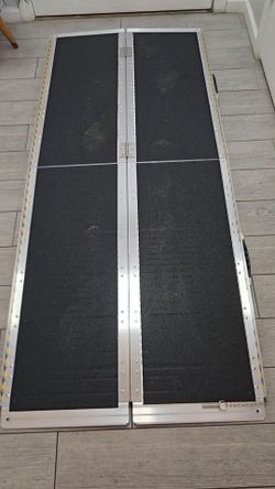 6FT Portable Wheelchair Ramp, Anti-Slip Aluminum Folding Portable Ramp,