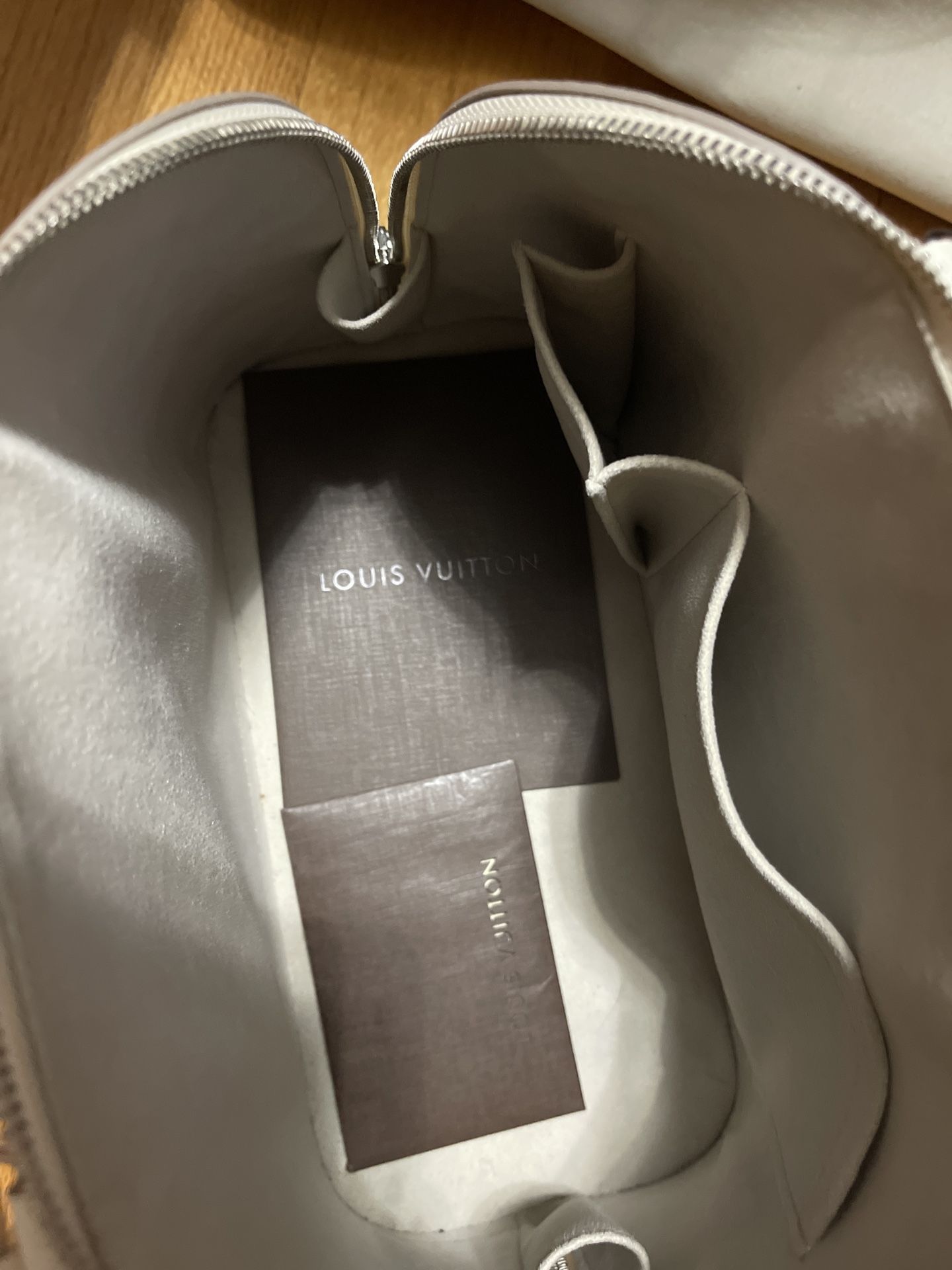 Louis Vuitton Epi Alma Bag Cream Excellent Condition