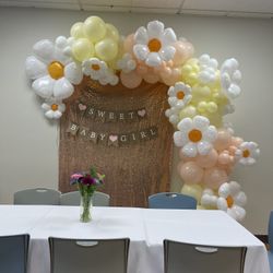Daisy Balloon Garland 