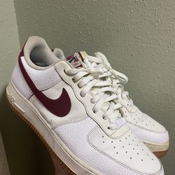 Nike Air Force 1 Low 'Team Red Gum'  Size 13
