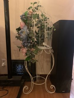 Home Interior Bird Cage Decor w/ Flowers
