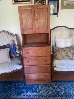 Wooden chest cabinet