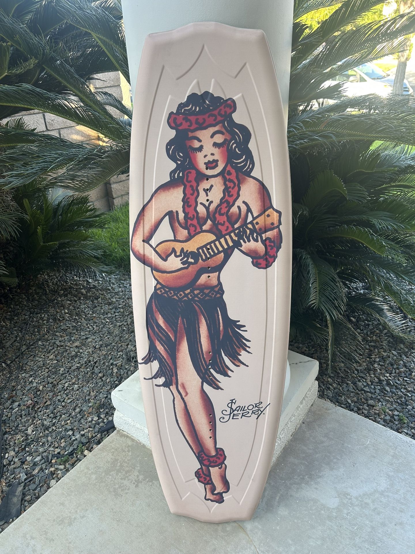 Sailor Jerry Hula Girl Tow in Board