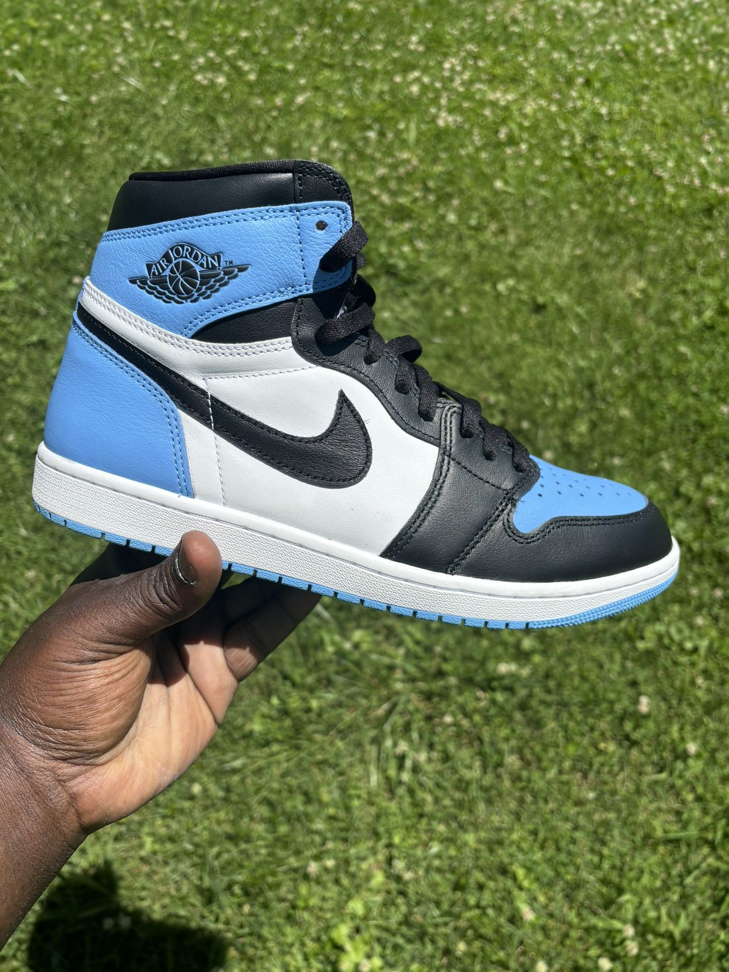 Air Jordan UNC Toe 1 size 11