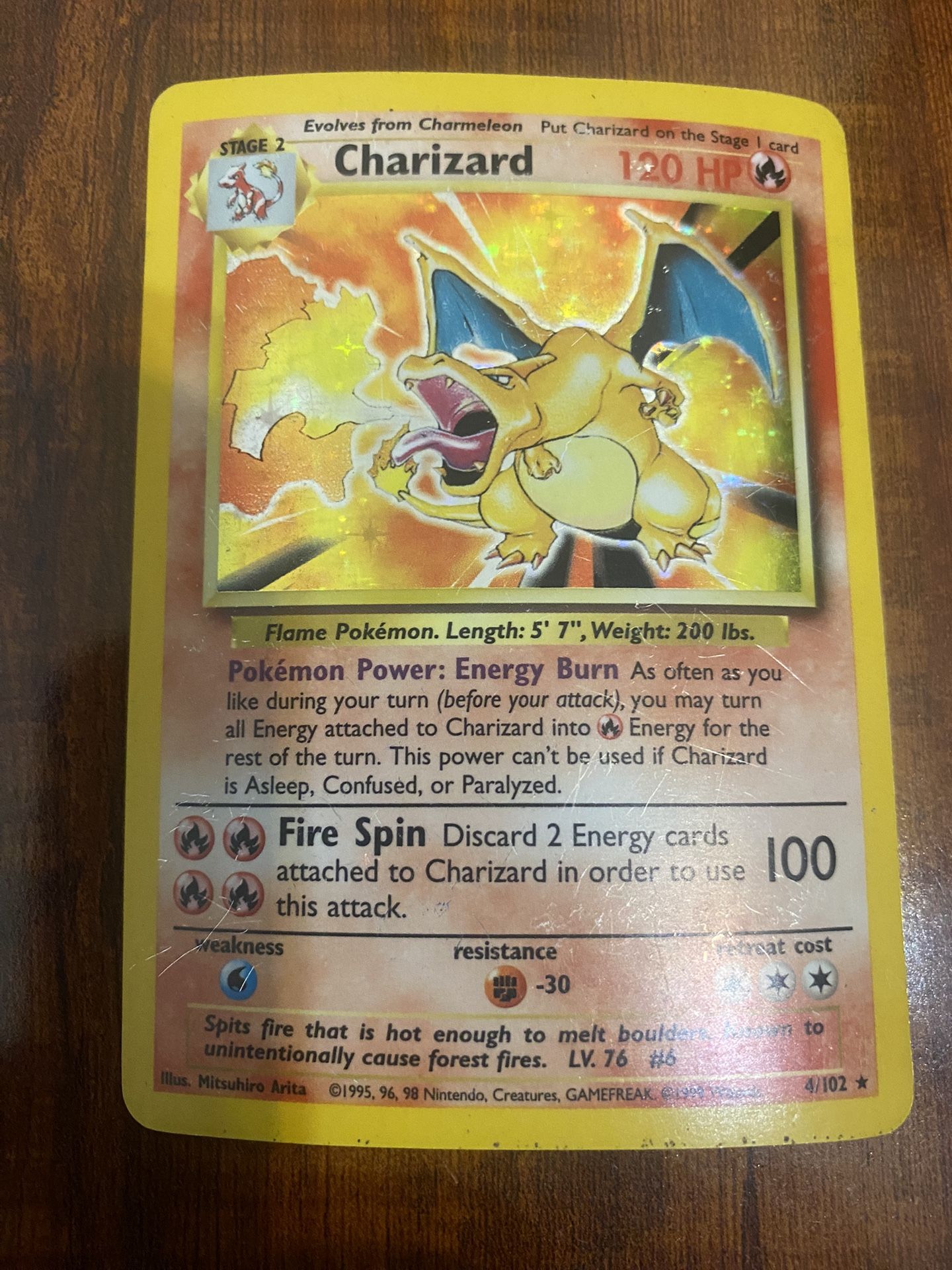 Pokemon Charizard Base Set Holo Rare 4/102 Unlimited HP🔥