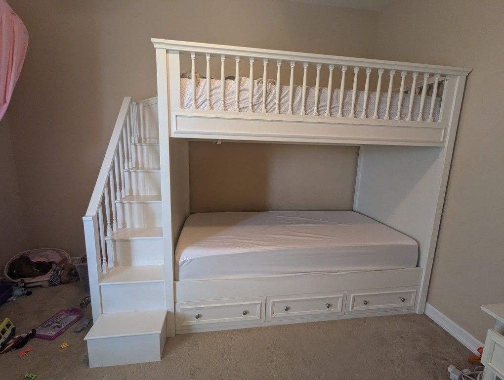 Fillmore Twin-Over-Twin Stair Bunk Bed