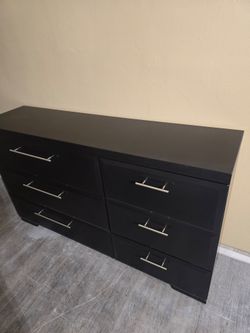 Long Dresser 62L 16W 36H