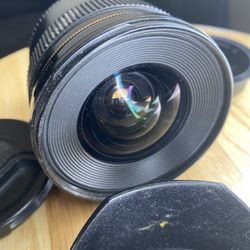 Canon EF 20mm 2.8