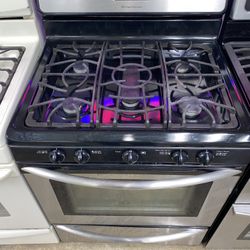 Frigidaire Gas Stove Good Condition We Delivery
