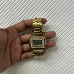 Gold Vintage style Watch 