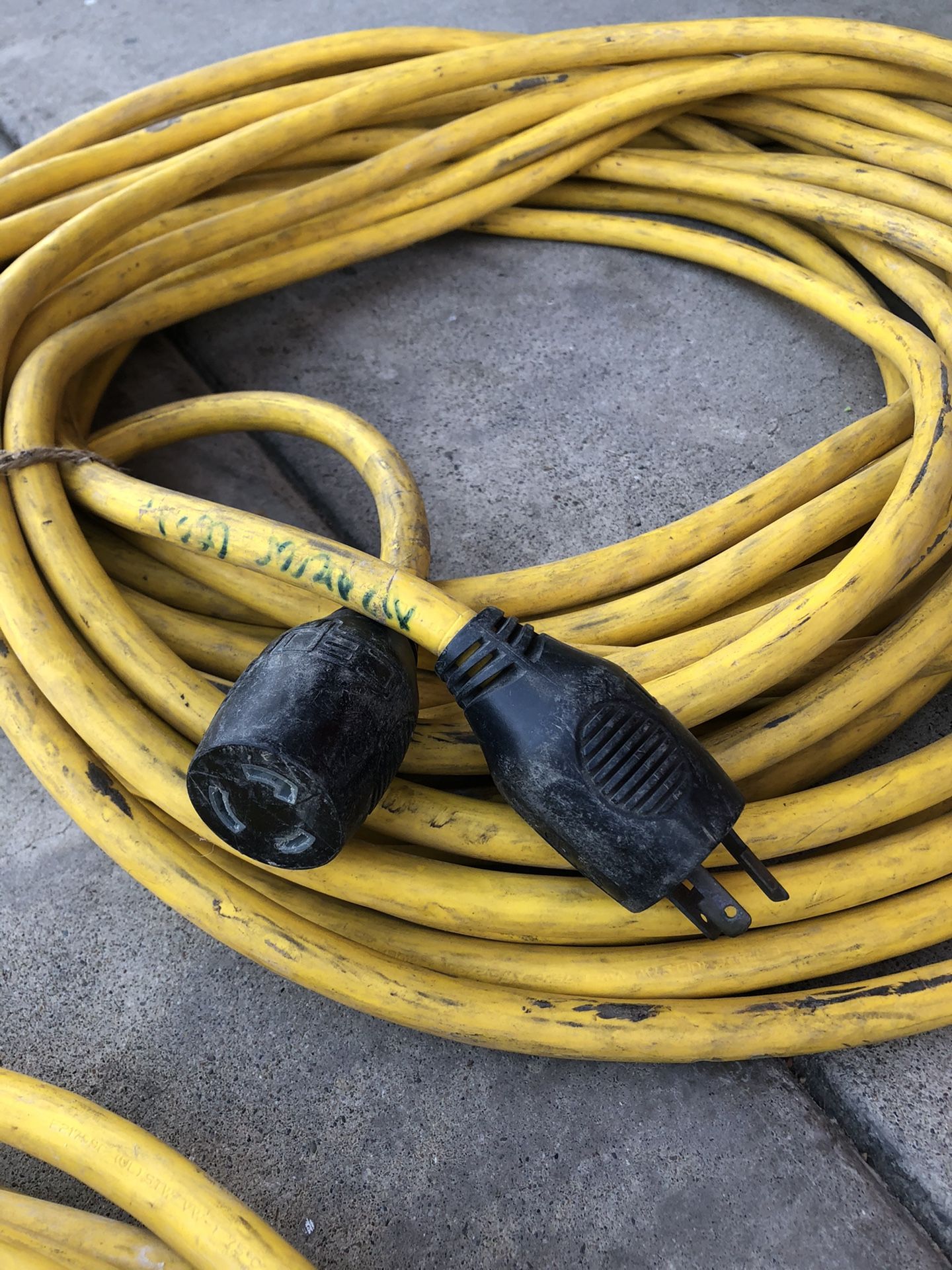 220 Pigtail Cords