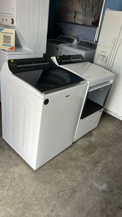 Whirlpool washer and gas dryer set