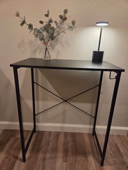 23 Inch Computer Desk for Small Spaces, Home Office Work Desk with Headphone Hook, Small Office Desk Study Writing Table