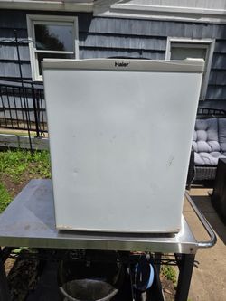 Table top mini fridge