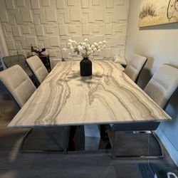 Table With four Chair