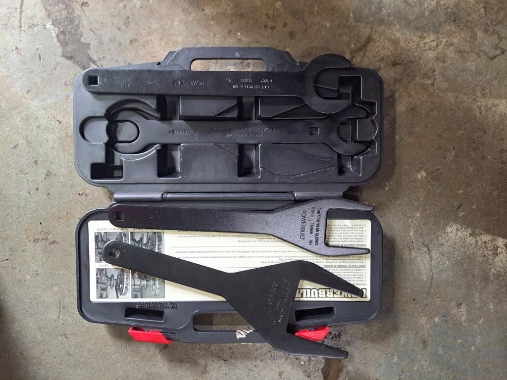 Powerbuilt Fan Clutch Wrench Kit Kit 34 / Llave Para Remover Ventilador Del Carro